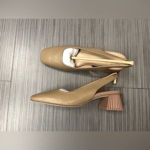 Brand new leather slingback square toe 1-3/4 inch block heel